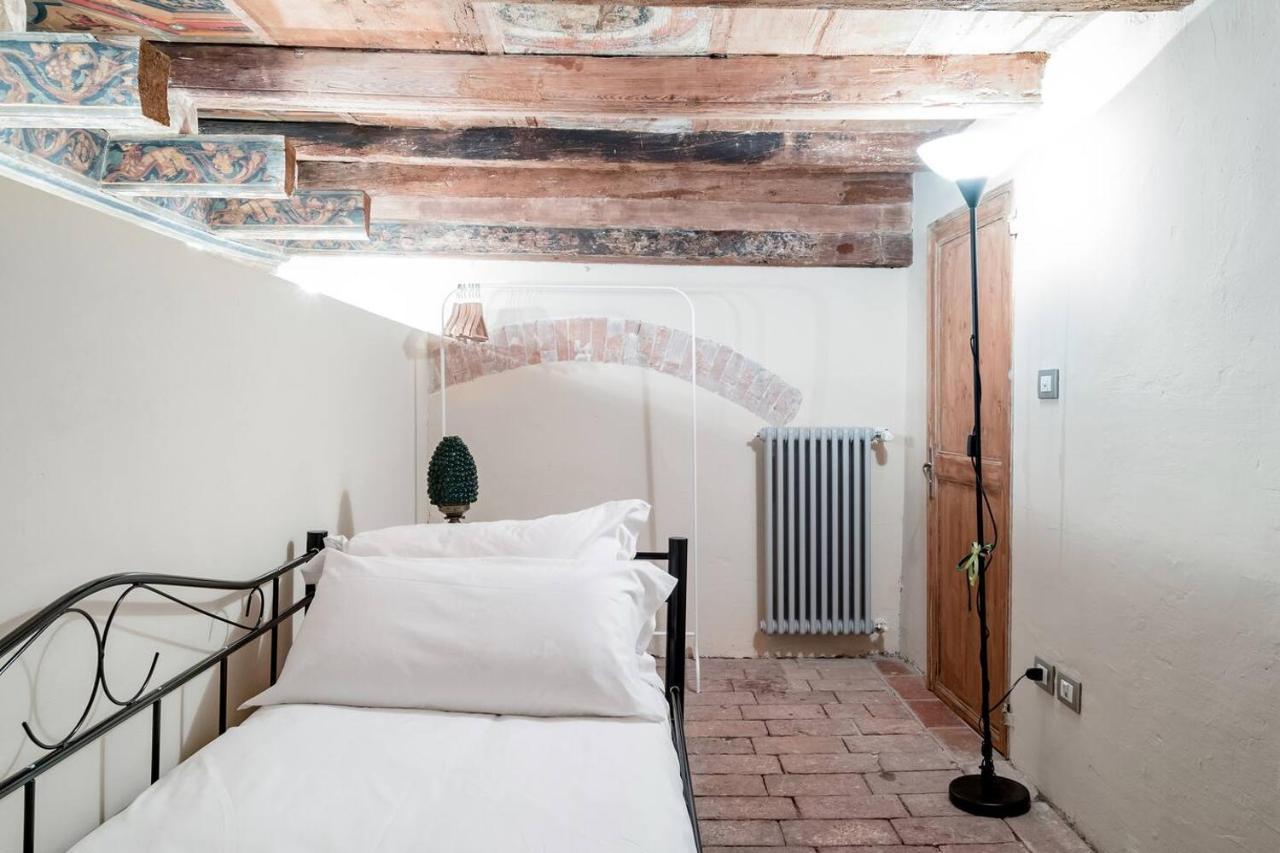 Fossalta Home, In The Heart Of The Historical Center Bologna Luaran gambar